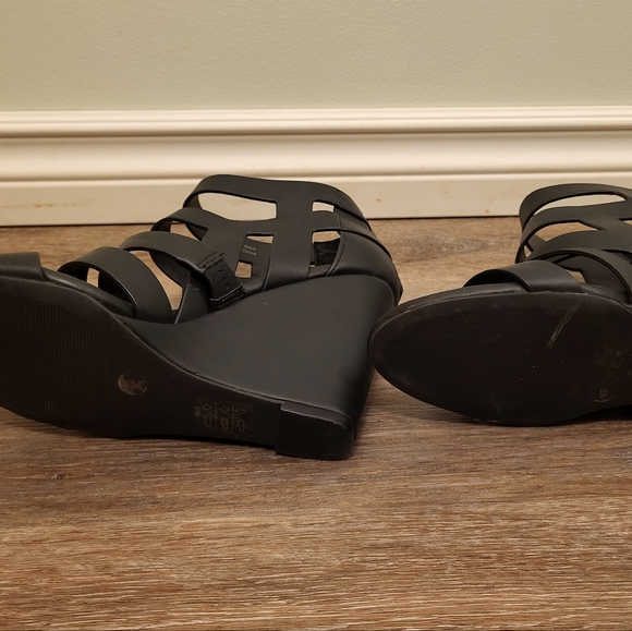 BCBC Generation Cages Wedge Sandals  Size 7 Black - Picture 7 of 9